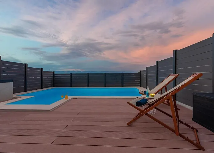 Nia Zadarvillas Вилла
