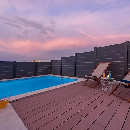 Villa Nia Zadarvillas *