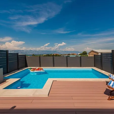 Nia Zadarvillas Villa
