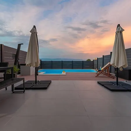 Nia Zadarvillas Villa Nin