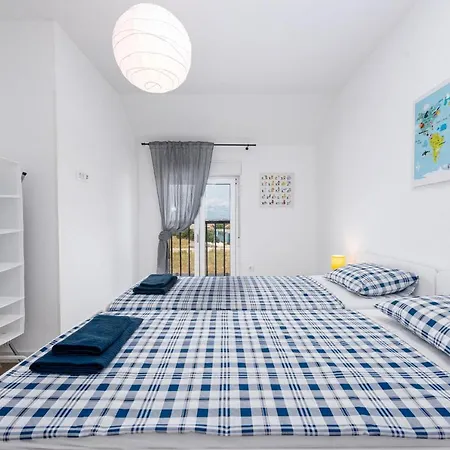 Nia Zadarvillas Villa Nin